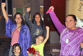 Occupiers leave the INAC office after securing a meeting to discuss their demands