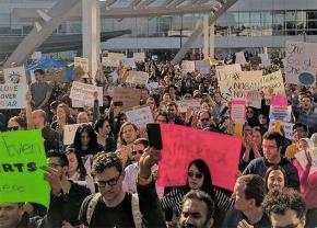 Workers at Google protest Trump's Muslim ban