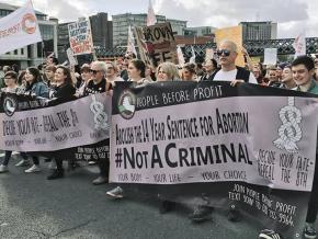 "Yes" supporters demonstrate for abortion rights in Dublin