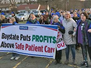 Nurses for a fair contract at the Baystate Franklin Medical Center